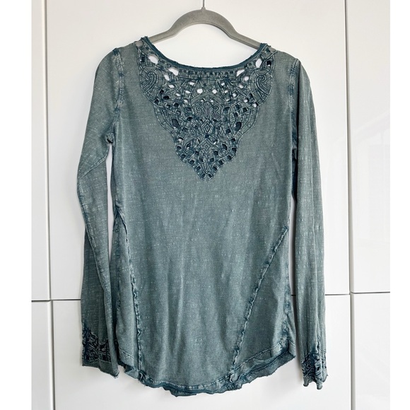 Free People As Seen On Vampire Diaries Luna Top Blue Size Small Eyelet Boho - Picture 8 of 11